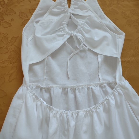 New 🎀 Petal & Pup halter tiered dress back cutout - Picture 8 of 12